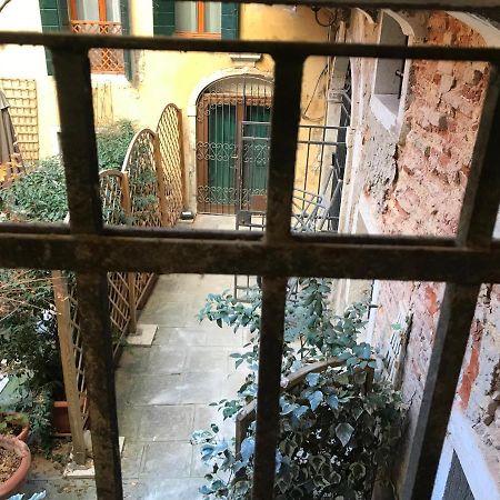 Appartamento Ca' Bernarda Venezia Esterno foto